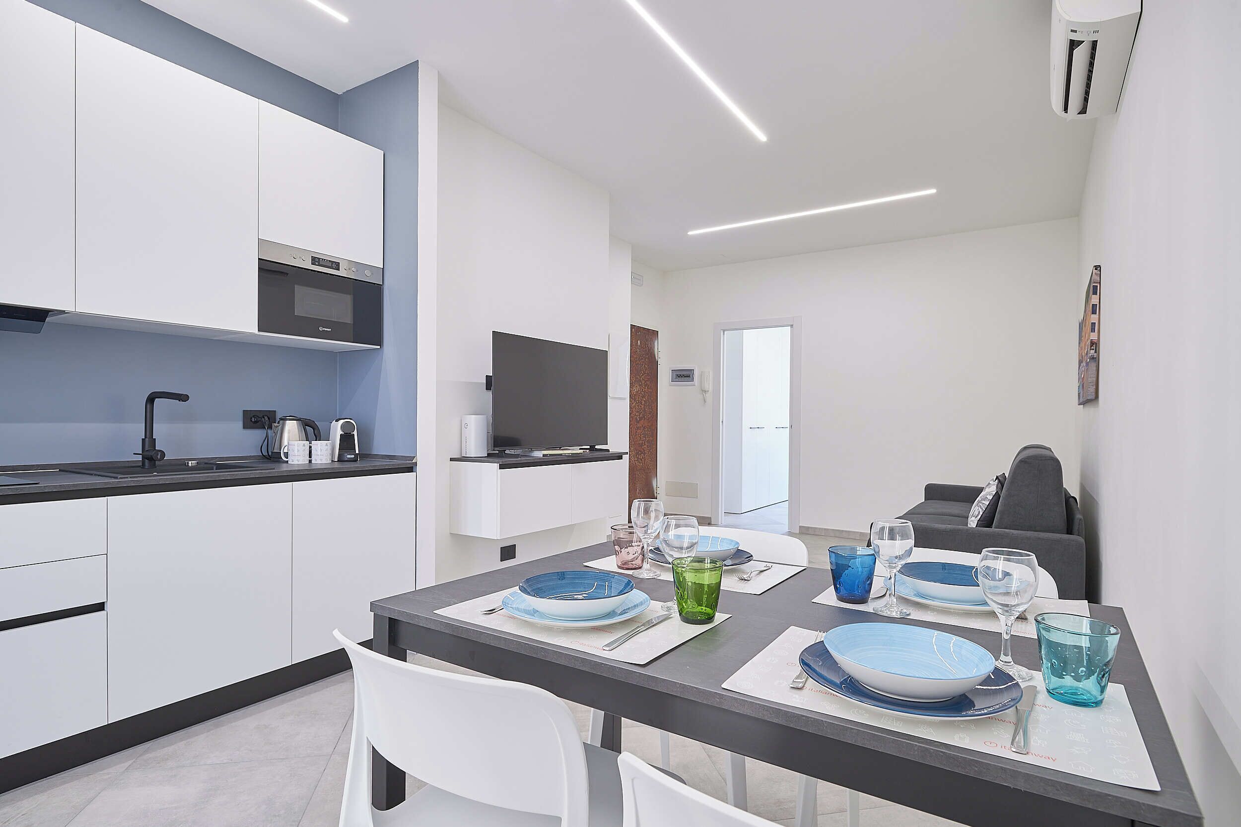 Apartment (1 Bedroom) | Private kitchen | Espresso maker, microwave, oven, stovetop