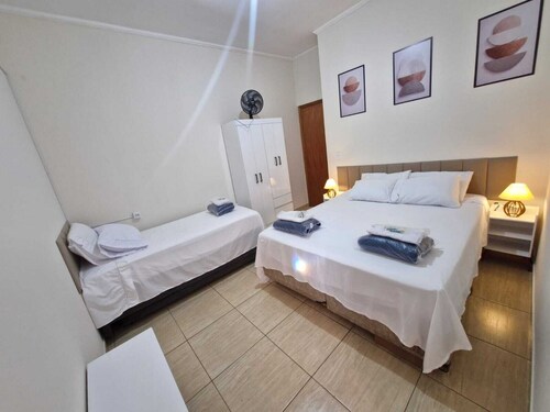 Complete House in Franca | 2 Bedrooms, Garage, Wi-Fi, Equipped Kitchen, 2 Bathrooms