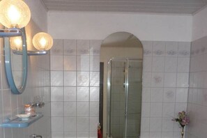 Unclassified image, 4 of 16, button - Holiday apartment with 2 bedrooms (Bad Gottleuba-Berggießhübel)