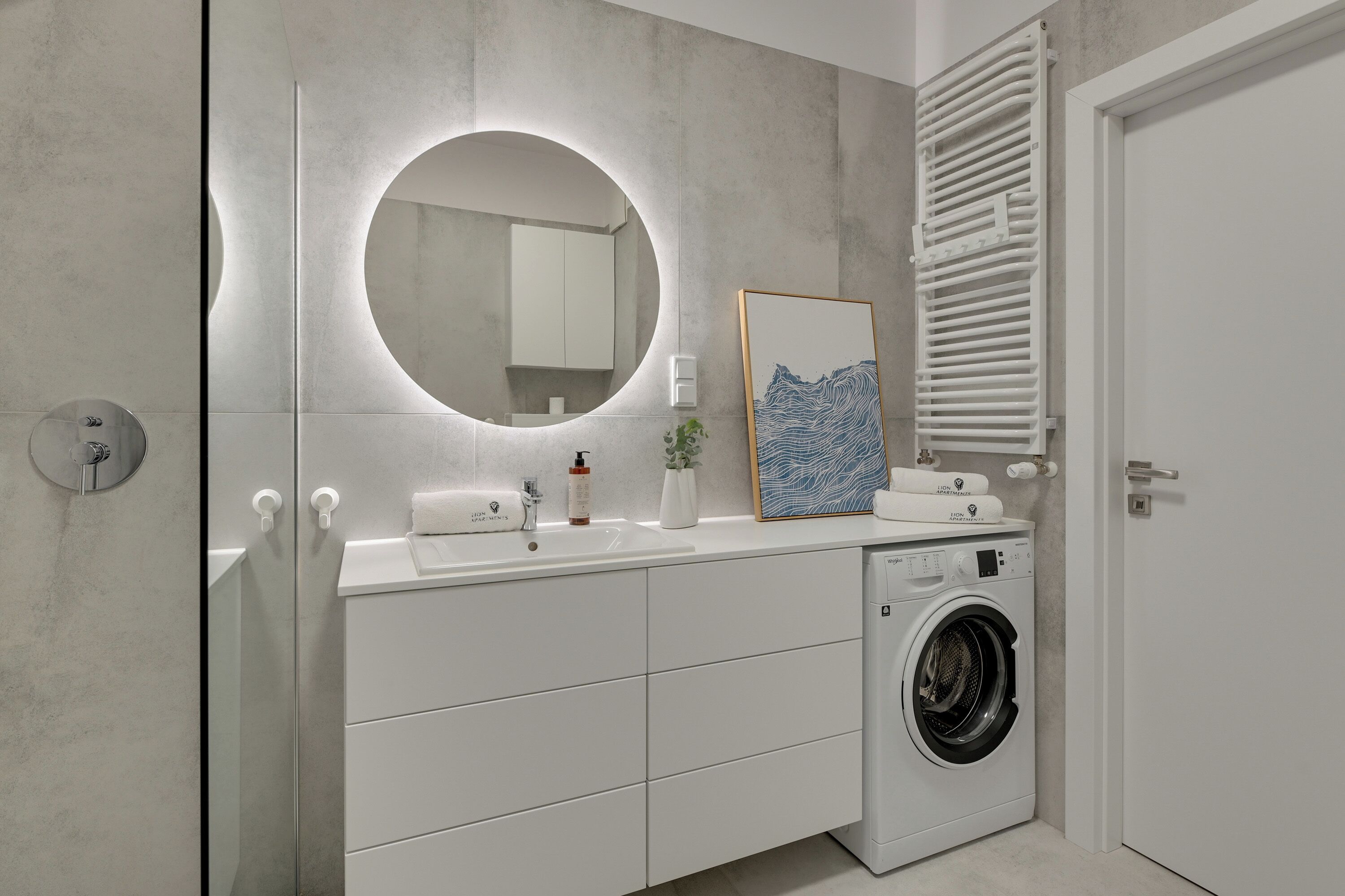 Superior Apartment, Balcony | Bathroom