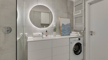 Superior Apartment, Balcony | Bathroom