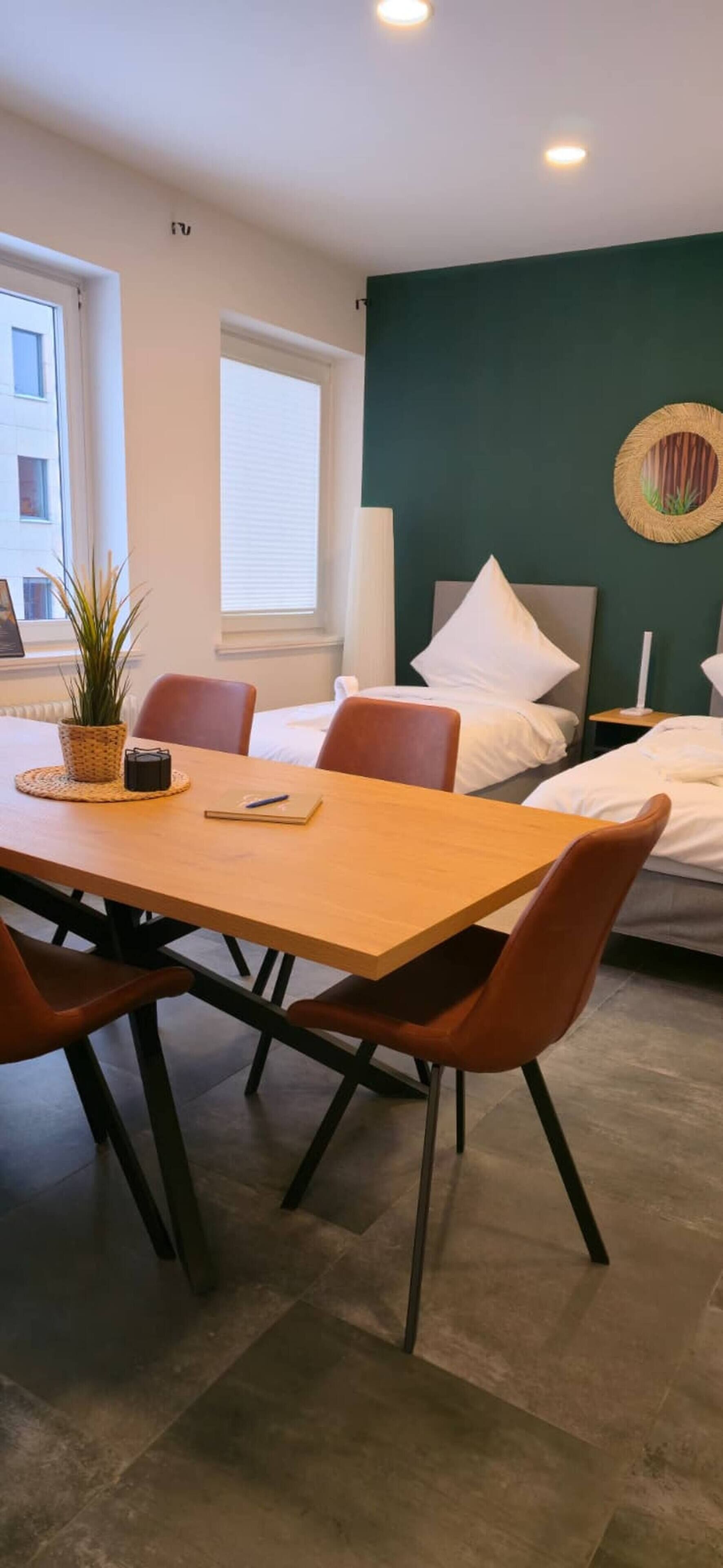 Apartment, 2 Bedrooms | Dining