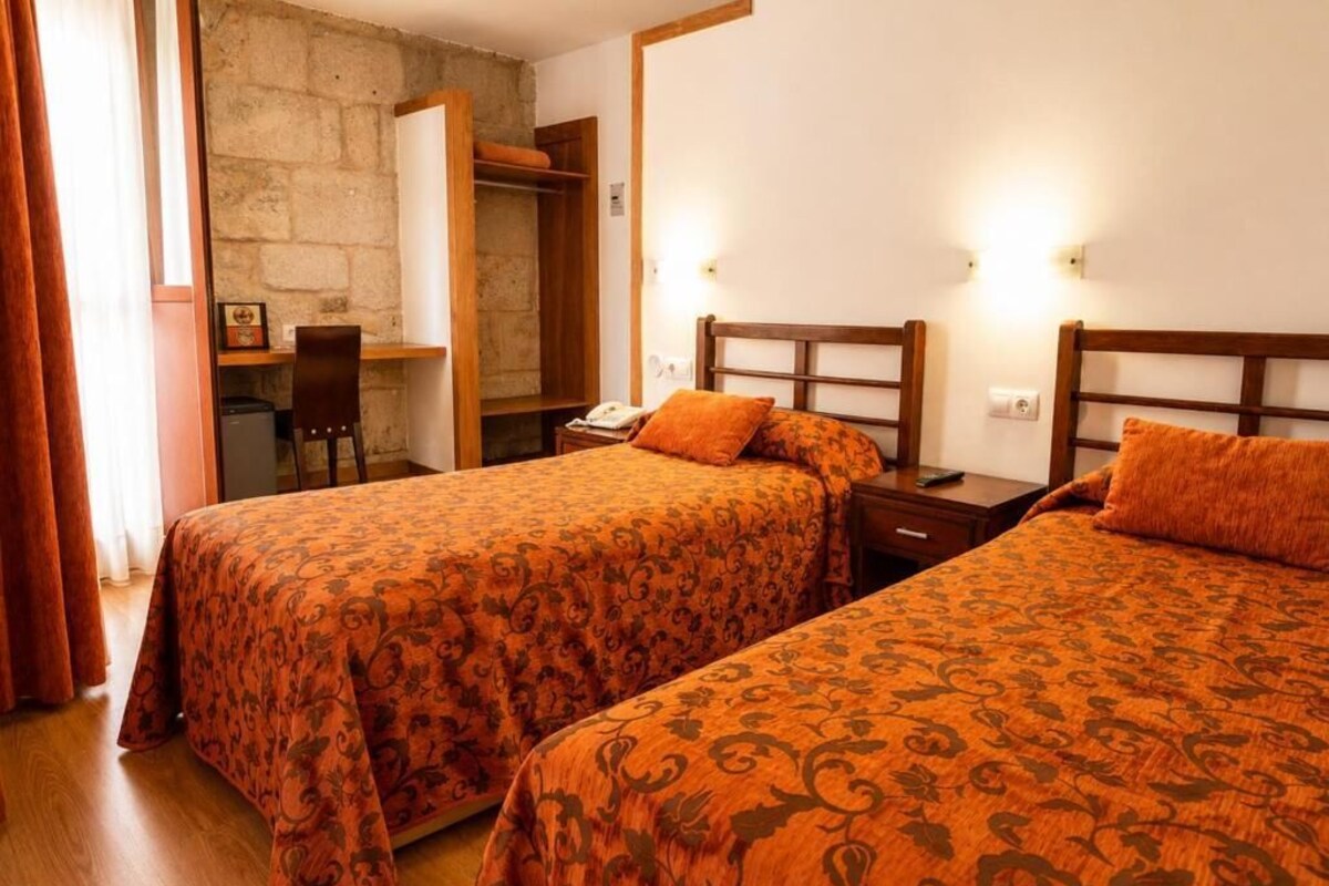 Twin Room | In-room safe, free WiFi