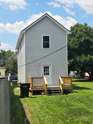 Exterior - Terrific 3-bedroom house with AC , one and a half bath in charming Zanesville oh (Zanesville)