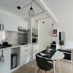 Private kitchen - Cocon Entre Mer, Nature et Histoire (Blonville-sur-Mer)