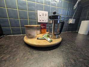 Coffee and/or coffee maker - Holly Cottage Bungalow near Stirling, Edinburgh & Glasgow (Edinburgh)