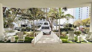 Property grounds - South Beach Apt: Rooftop Pool/Prime Location #201 (Miami Beach)