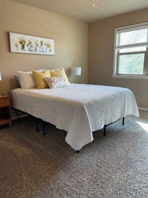 Unclassified image, 2 of 24, button - Pedal Inn 9-Economy Unit in a Convenient Location (Bentonville)