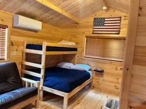 Room - Lakehouse Patriot's Retreat Dormer 3 Rend Lake (Benton)