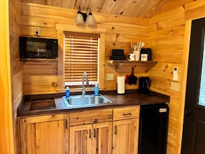 Private kitchen - Lakehouse Patriot's Retreat Dormer 3 Rend Lake (Benton)