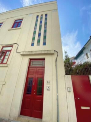 Exterior detail - Spacious 5-Bedroom Duplex in the Heart of Porto (Porto)