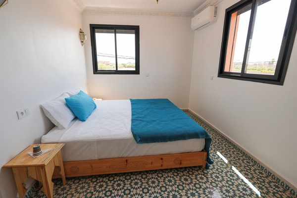 Double Room, Mountain View | Laptop workspace, blackout drapes, soundproofing, WiFi (free)