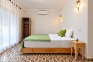 Room - Atlas Peak Blue  (Sidi Abdallah Ghiat)