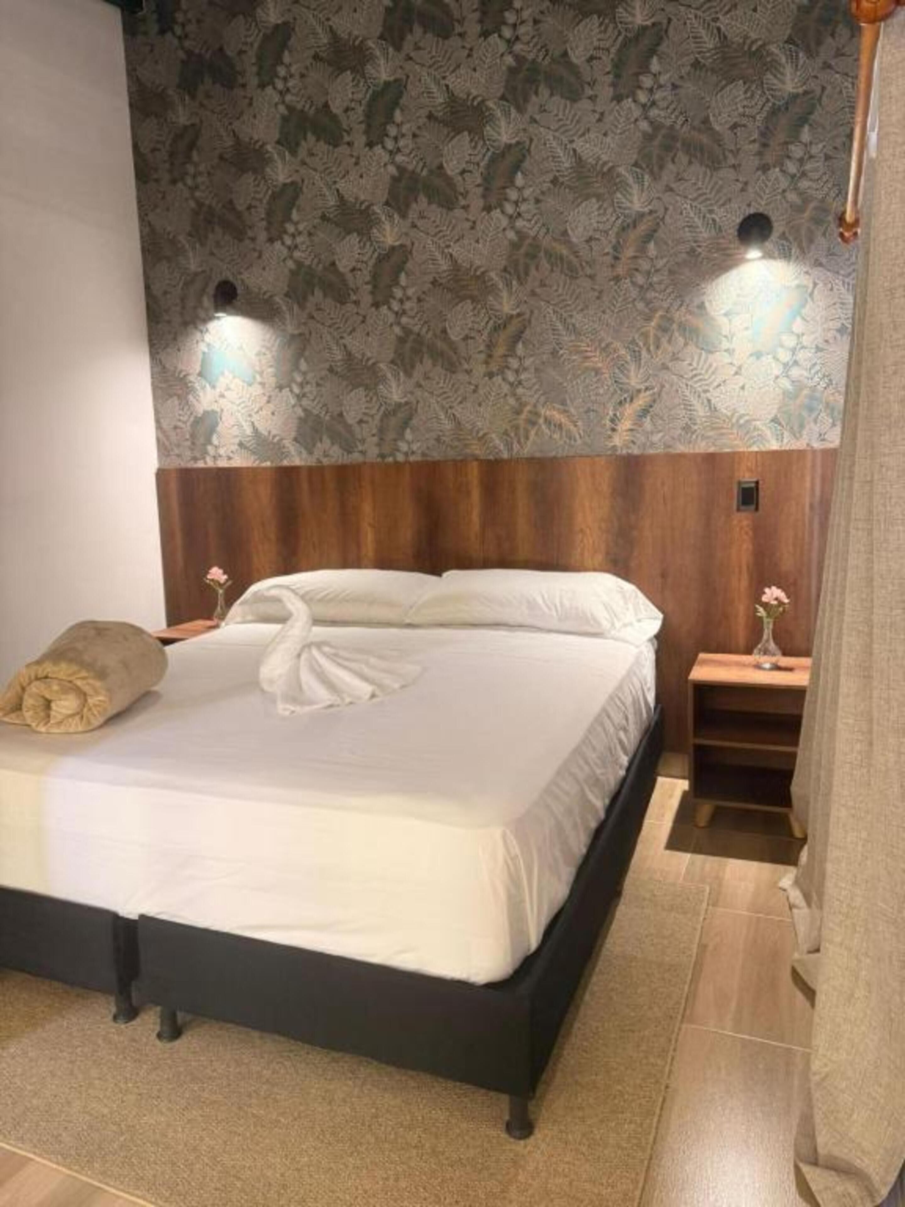Desk, free WiFi, bed sheets