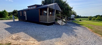 The Roost | Hot Tub, Ponds & Farm Views