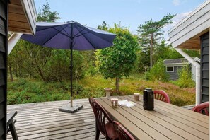 Outdoor dining - JB532 Fjerritslev - Blåbærstien 95 (Thorup Strand)