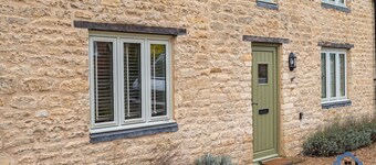 Stanwick Studio cosy country studio, parking