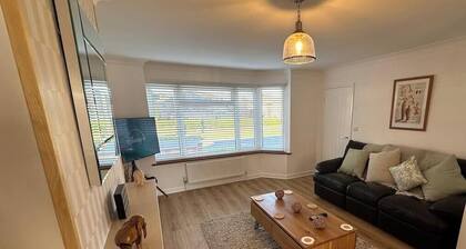 Beckleigh House King or twin beds free parking x3