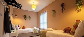 Minchin House 3 bed parking sleeps 8