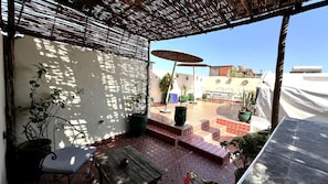 Outdoor dining - Private Riad - Dar Elfassi (Marrakesh)