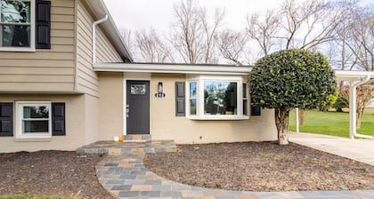 5 Bedrooms With 4 Full Bath Fire Pit BBQ and Plush Amen on 1 2 Acre