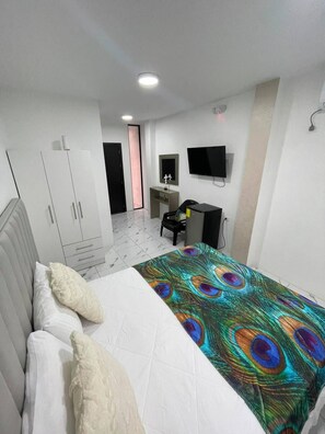 Comfort Double Room, Garden View - SUITE FAMILIAR (Atacames)