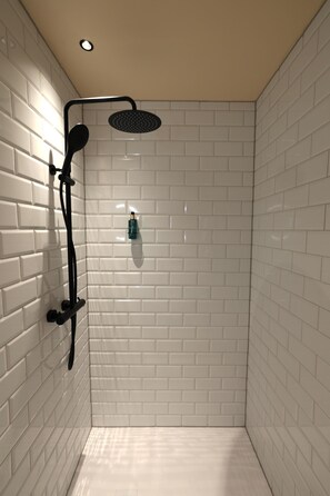 Bathroom - Ipartment Frankfurt Eastside @Home By Best Western (Frankfurt)
