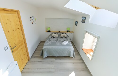 Room 'Chambre Brésil' with Shared Garden and Wi-Fi