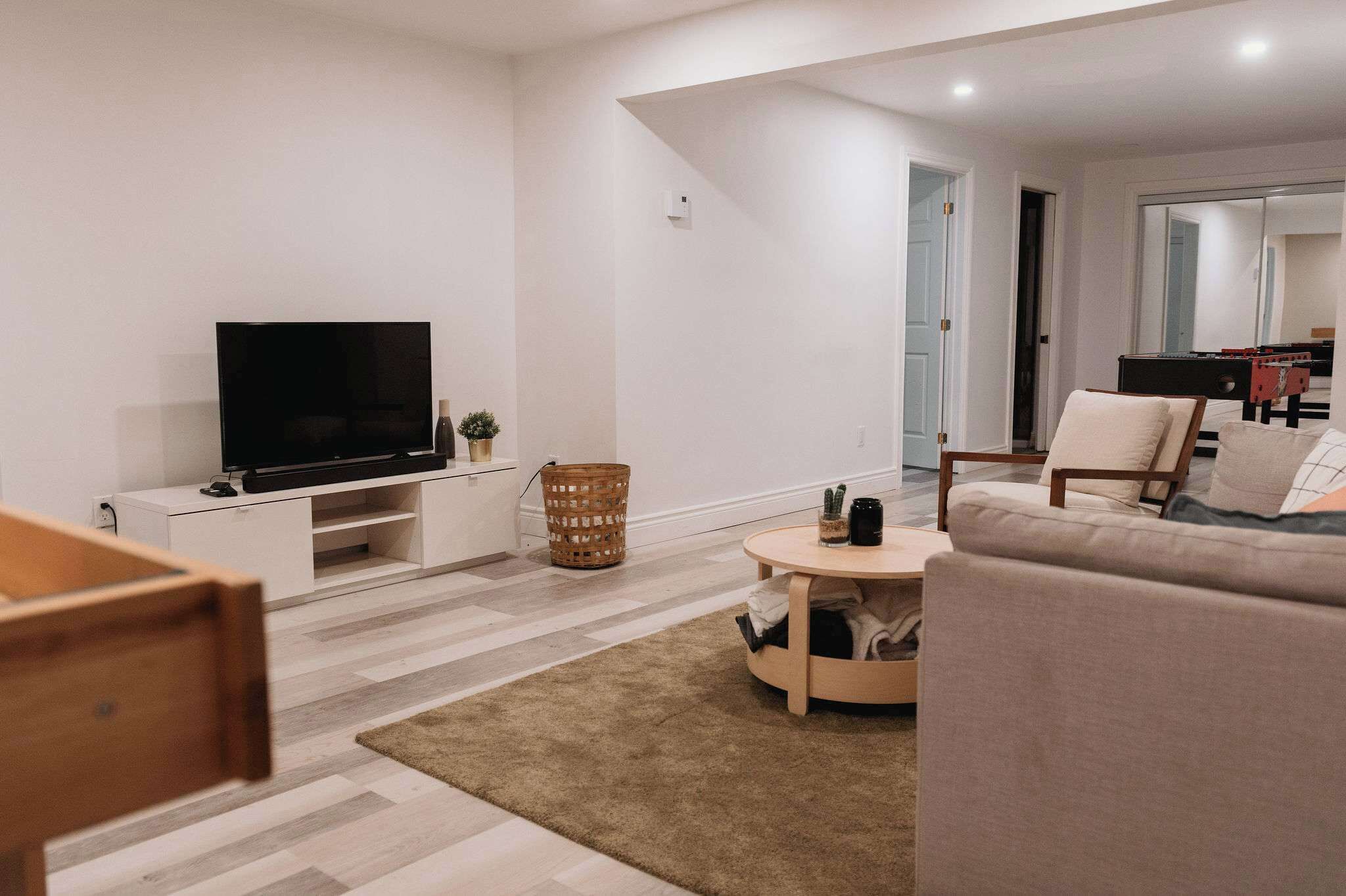 TV, offices
