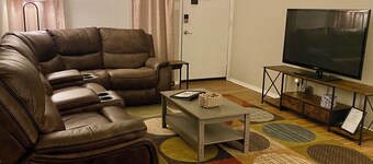 Cozy 4-bedroom 2-bath home near KSU Stadium
