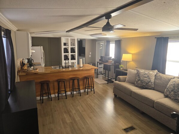 Unclassified image, 1 of 6, button - Country Haven 3 Bedroom (Lyons)