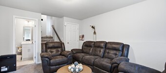 Modern Horace Retreat for Fargo Adventures