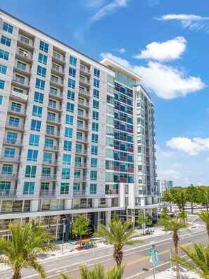 Exterior - The Selena - Luxury Condo w/ Rooftop Pool, Gym (Orlando)