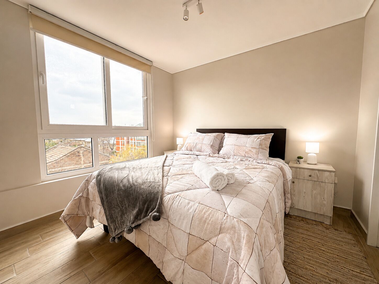 Comfort Apartment, City View