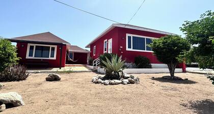 New 3BR 2BA with 2 Sofa Bed Baby Beach getaway-sleeps 9