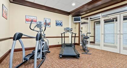 Tiger Suites Steps to the Stadium! FREE 3RD NIGHT w/booking Southern Miss Game!