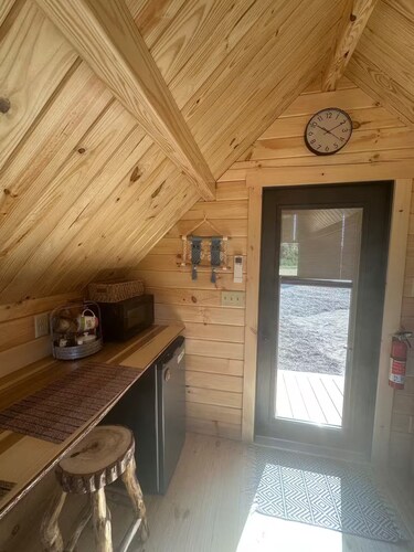 Lakehouse Resort Hootin’ Hollow A-Pod 4 Rend Lake