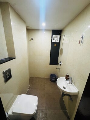 Bathroom - My Air bnb is a spacious and comfortable 3 BHK Flat located in the prime area. (Varanasi)