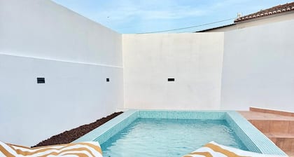Holiday Home 'Casa Vila De Frades' with Private Terrace, Private Garden and Wi-Fi