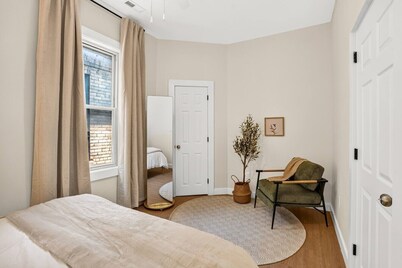 Perfect for Reunions & Large Groups | Bay Views + Kids’ Den