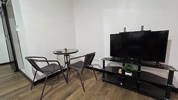 Villa | Dining