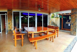 ดีลักซ์วิลล่า, 4 ห้องนอน | รับประทานอาหารกลางแจ้ง