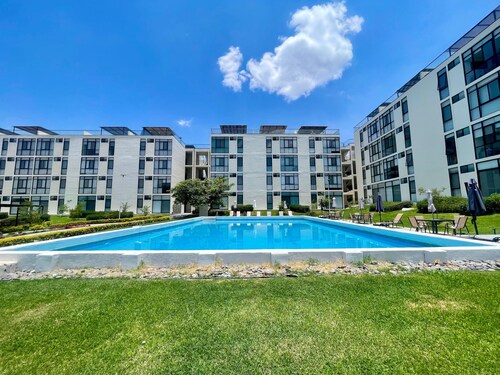 Apartment in El Chante Lake View