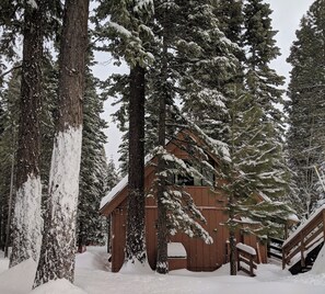 Exterior - Ski Lease in Tahoe Donner 2026 - 2027 Season - Embrace the Tahoe Lifestyle (Truckee)