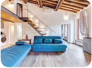 Unclassified image, 5 of 31, button - Vrbo Property (Roma)