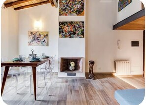 Unclassified image, 3 of 31, button - Vrbo Property (Roma)