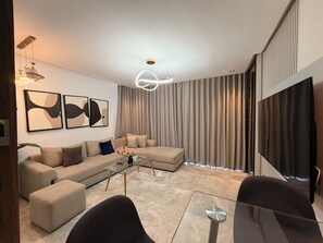 Ảnh chưa phân loại, 2 trong số 17 ảnh, nút