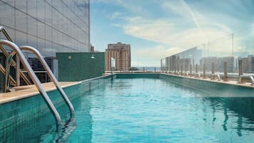 Basic Twin Room | Pool | Outdoor pool