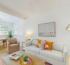 Deluxe Suite, Patio, Courtyard View | Living area - Sunrise Garden Resort (Anna Maria)