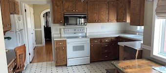Country Comfort: 3 Bedrooms, 1½ Baths and Prairie Views